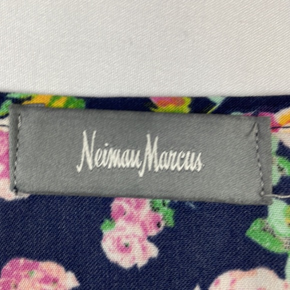 Neiman Marcus Navy Blue Floral Long Sleeve V-Neck Romper - Size Large - Picture 13 of 14